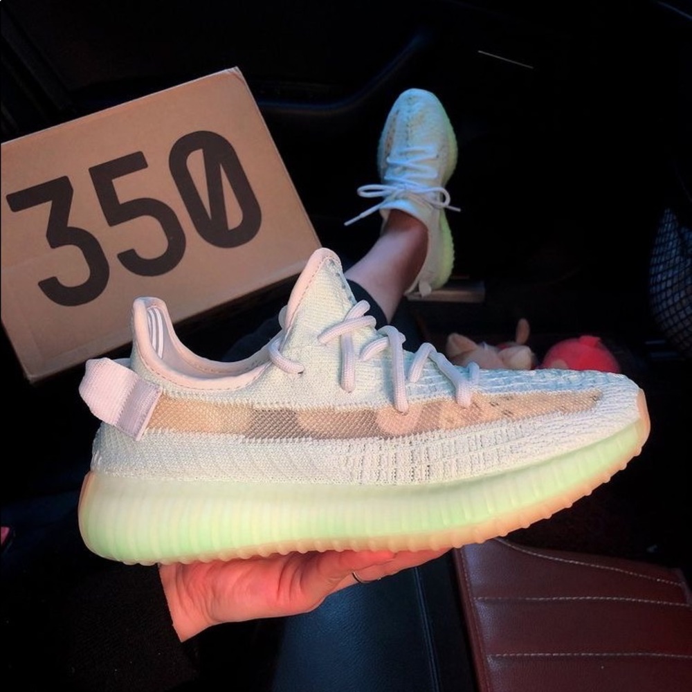 Yeezy Boost 350 V2 Hyperspace Women 10 Mens 8.5 NWT